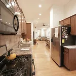 The Heights Haven, Spacious 6 Bedrooms Townhouse With Patio