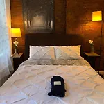Prime Location 2 Bedrooms Apt Upper East Side