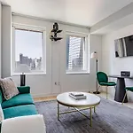 Blueground Midtown S Gym Roof Nr Times Sq Nyc-1791