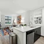 Fidi 1 Bedroom W Work Setup By Anyplace - 11718 *