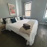 Apartment Nyc 3br Steps From Times Square & Transit New York