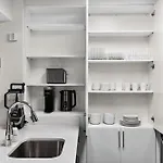 Fidi 1 Bedroom W Work Setup By Anyplace - 11729