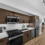 Fidi W Work Setup By Anyplace - 11696 Apartment