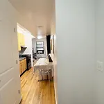 Charming 2br In Harlem, Steps From Park! *