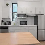 Apartment 2bd Comfortable In Manhattan *