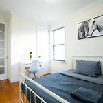 Apartment Harlem, Manhattan 4-bedroom Penthouse I 2-bathroom *