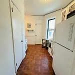 Upper West Side 10 Minutes Walk From Park * New York