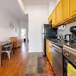 Plush & Spacious 2-bedroom In Nyc * New York
