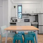 2bd Comfortable In Manhattan Apartment New York