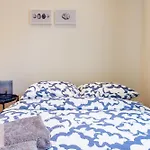 Comfortable, Budget Apartments-2 Apartment