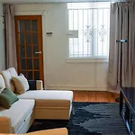 Cozy Brooklyn - 1br Apartment *
