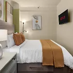 Centrally Located In Nyc Walk To Time Square *