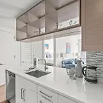 Apartment Spacious Luxury With Wash And Dryer