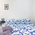 Comfortable, Budget Apartments-2 Apartment
