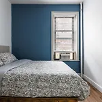 Spacious 4 Bedroom For Family And Group Apartment