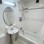 Charming 2br In Harlem, Steps From Park! Apartment