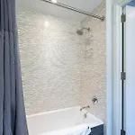 Luxury With Gym & Pool New York