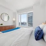 Greenpoint 1 Bedroom W Work Setup By Anyplace - 11735