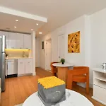 Chic 1 Bedroom In Midtown Manhattan Apartment *