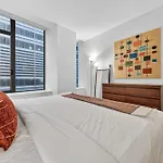 Apartment Fidi 1 Bedroom W Work Setup By Anyplace - 11729 New York