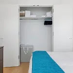 Greenpoint 1br W Work Setup By Anyplace - 11741 Apartment New York