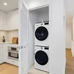 Greenpoint 1br W Work Setup By Anyplace - 11741 Apartment