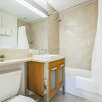 Fidi 1 Bedroom W Work Setupby Anyplace - 11688 *