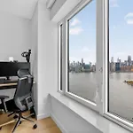Apartment Greenpoint 1br W Work Setup By Anyplace - 11756 *
