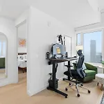 Greenpoint 1br W Work Setup By Anyplace - 11741 *