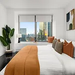 Premium Lux-penthouse In Financial District *