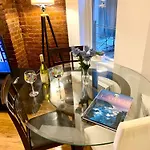 Prime Location 2 Bedrooms Upper East Side * New York