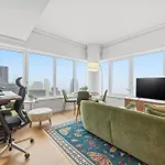 Greenpoint 1br W Work Setup By Anyplace - 11741 Apartment *