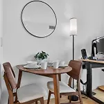 Greenpoint 1br W Work Setup By Anyplace - 11740 Apartment
