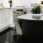 Premium Lux-penthouse In Financial District Apartment *