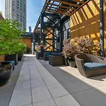 Apartment Fidi 1 Bedroom W Work Setupby Anyplace - 11688 New York