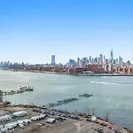 Apartment Greenpoint 1 Bedroom W Work Setup By Anyplace - 11735 New York