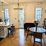 Apartment Luxury Duplex In 1880s Brownstone W Private Garden New York
