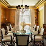 Waldorf Astoria Hotel 5*