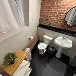 31 Street Broadway Apartment *