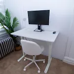Cozy Theatre & Office Brooklyn Stay