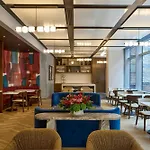 Hotel Renaissance Midtown 4*