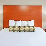 Manhattan 6th Ave - Chelsea By Ihg Hotel