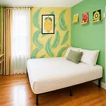 Lemon Vibes Room In Guesthouse