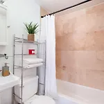 Apartment 1435-3-3 Bedrooms 2bath W D Prime Upper East