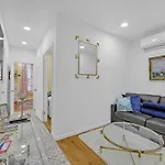 A Slice Of Paradise Awaits You! Apartment