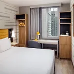 Hotel Hampton By Hilton Times Square 3*