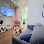 Midtown Manor Apartment New York