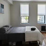 Lavish Downtown Manhattan Oasis In Union Square