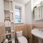 Apartment Next To Manhattan 2 Bedrooms - Subway 20 Steps, Manhattan 1 Stop New York