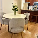 Brooklyn - Bed-stuy - Spacious Private 2br New York